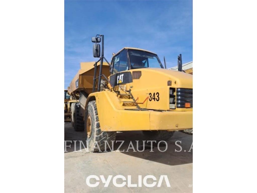 CAT 740 Karjeriniai savivarčiai
