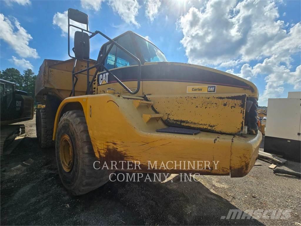 CAT 740 Karjeriniai savivarčiai