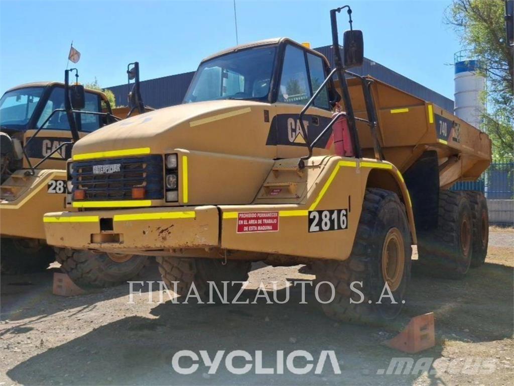 CAT 740 Karjeriniai savivarčiai