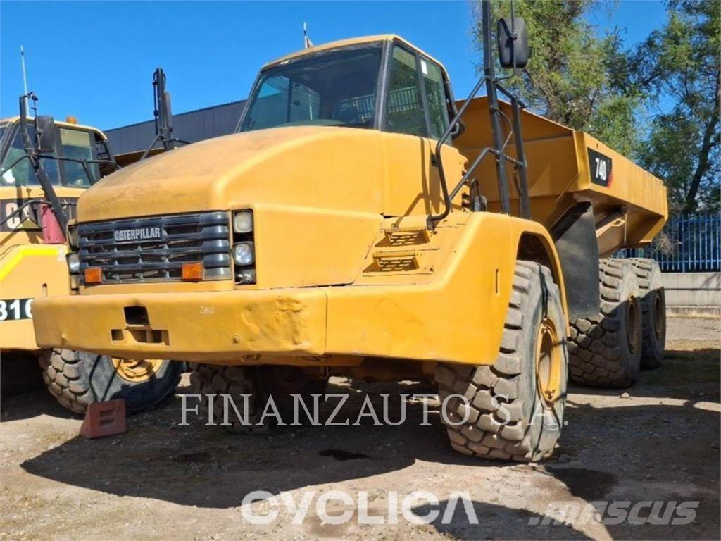 CAT 740 Karjeriniai savivarčiai