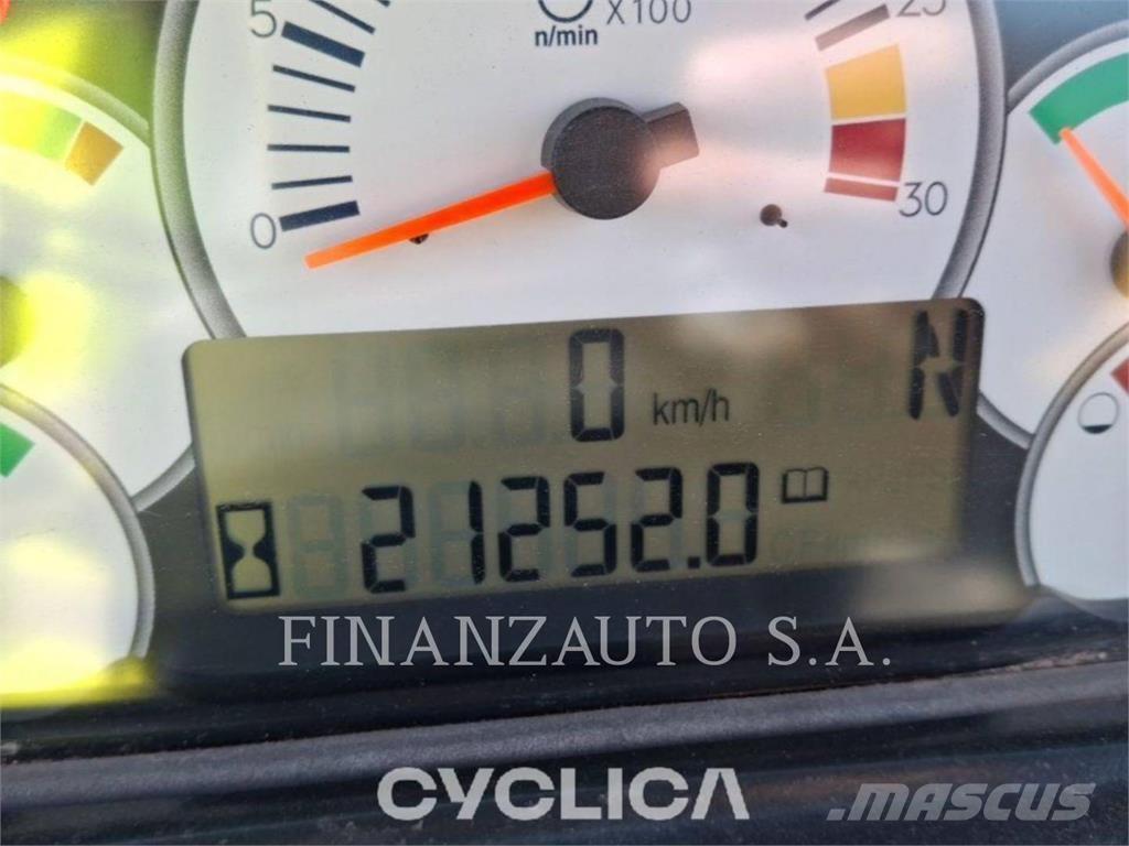 CAT 740 Karjeriniai savivarčiai