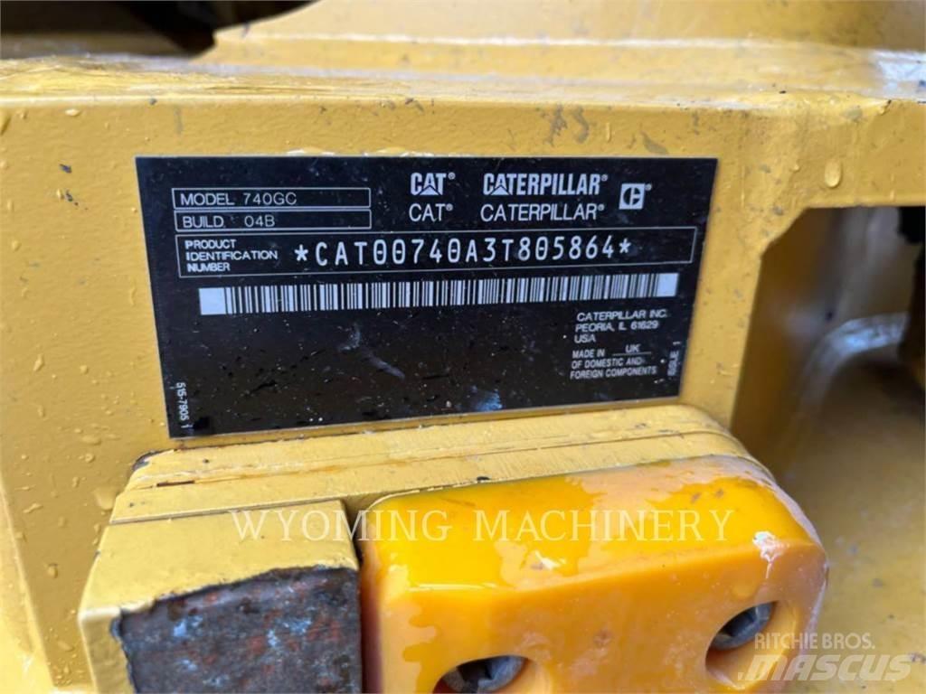 CAT 740 GC Karjeriniai savivarčiai