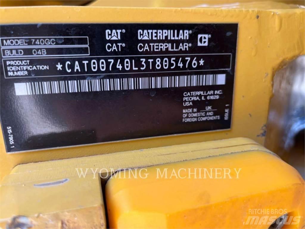 CAT 740 GC Karjeriniai savivarčiai