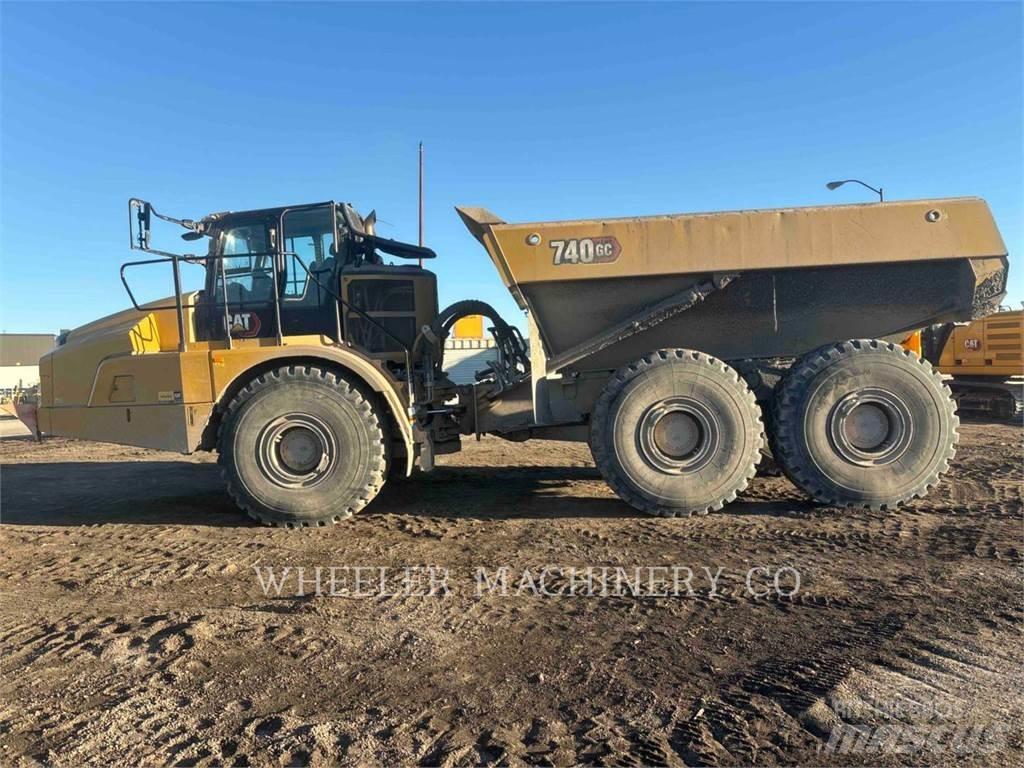 CAT 740 GC Karjeriniai savivarčiai