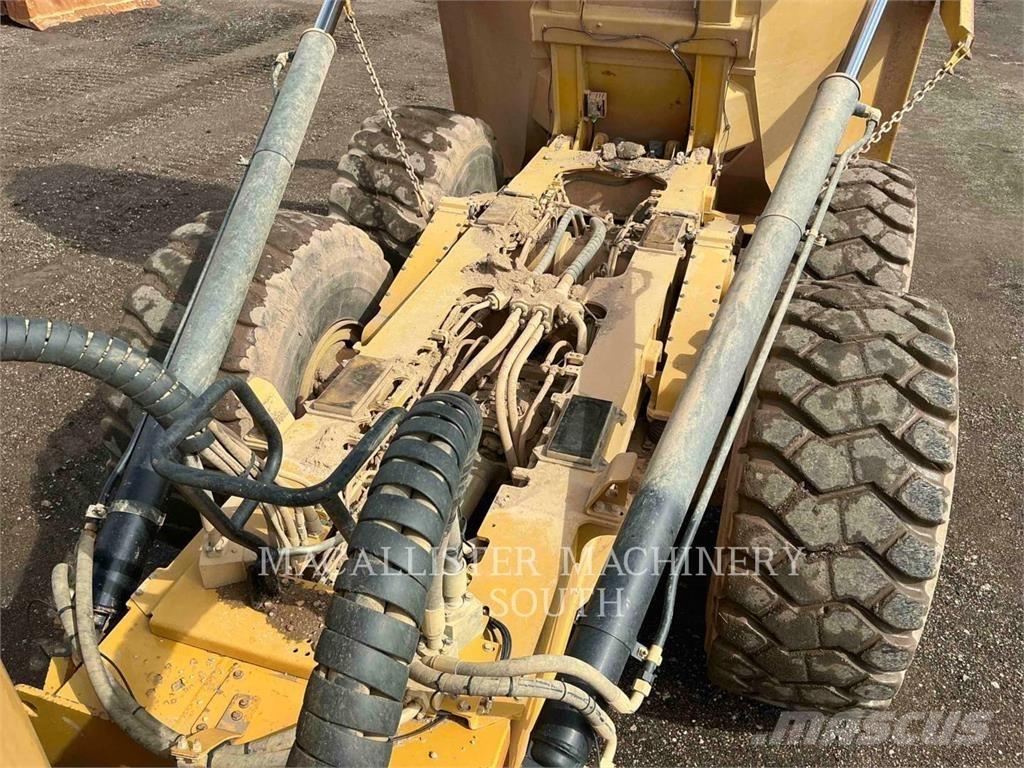 CAT 740 GC Karjeriniai savivarčiai