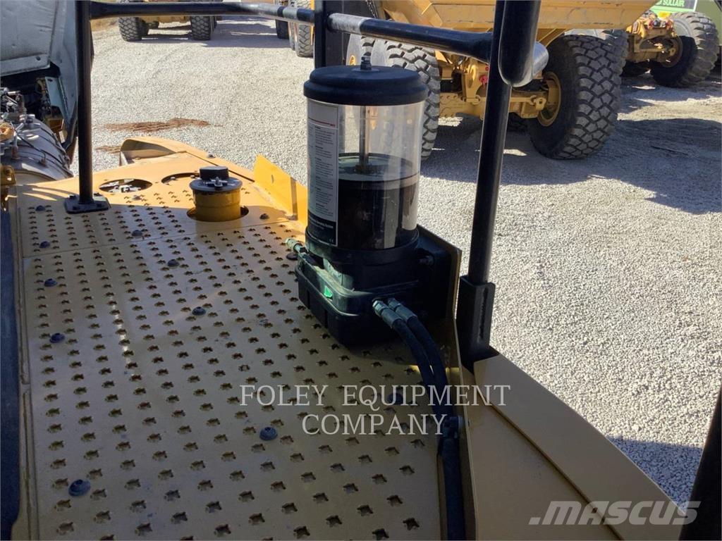 CAT 74004GC Karjeriniai savivarčiai