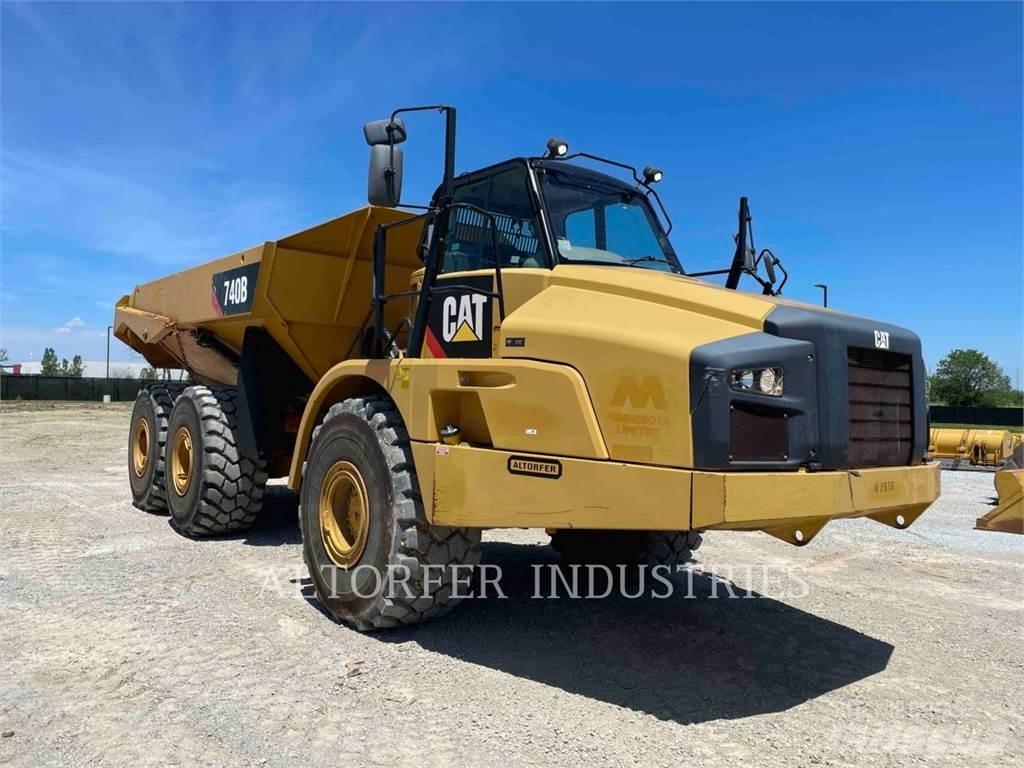 CAT 740B Karjeriniai savivarčiai