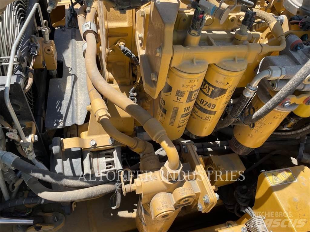 CAT 740B Karjeriniai savivarčiai