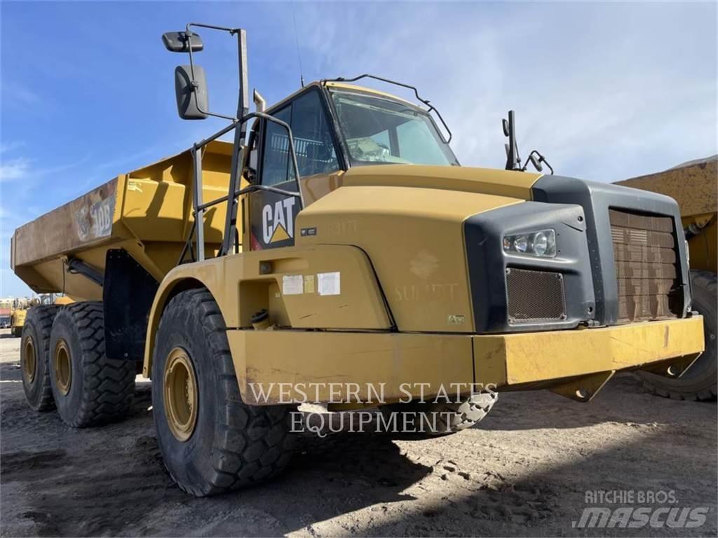 CAT 740B Karjeriniai savivarčiai