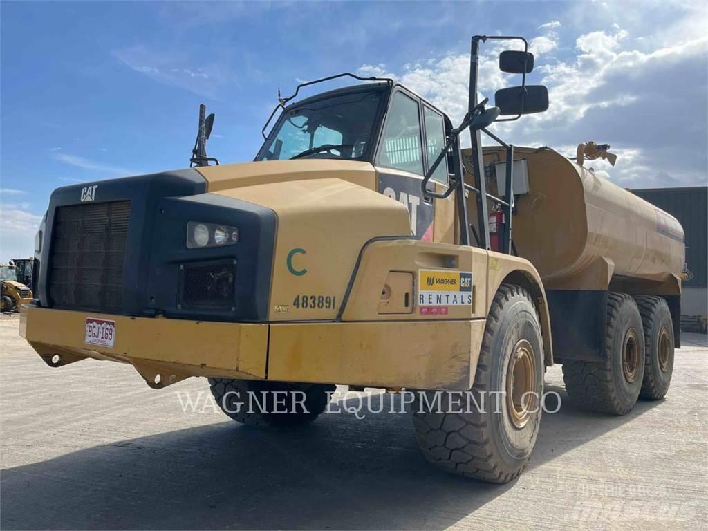CAT 740B WT Vandens sunkvežimiai