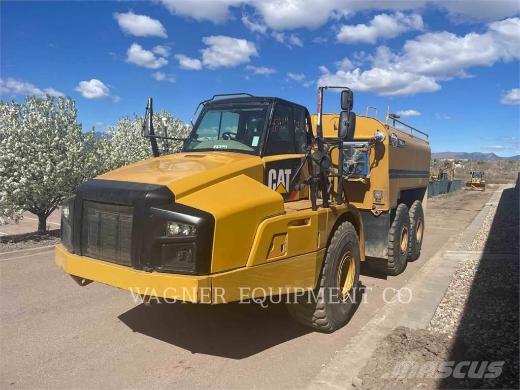 CAT 740B WT Vandens sunkvežimiai