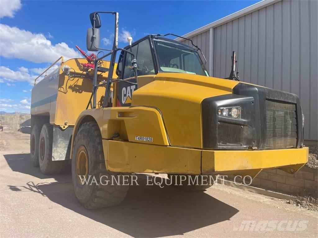 CAT 740B WT Vandens sunkvežimiai
