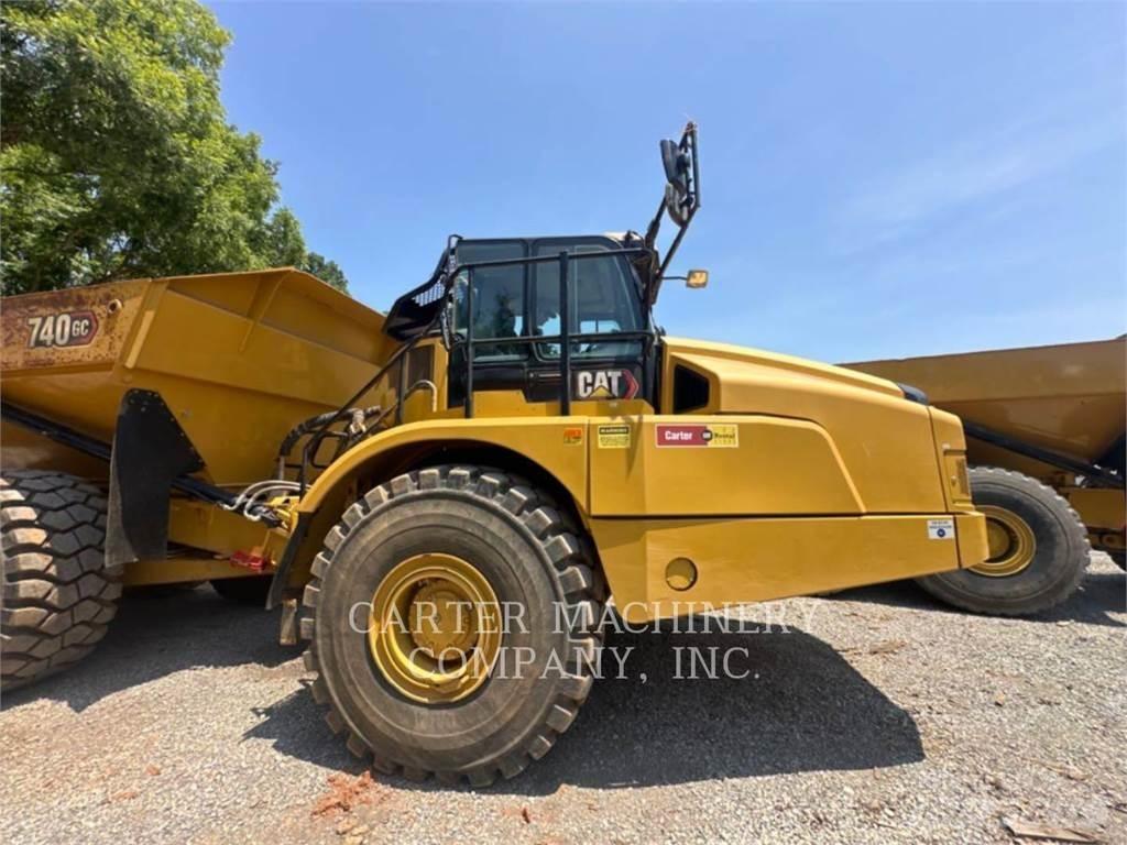 CAT 740GC Karjeriniai savivarčiai
