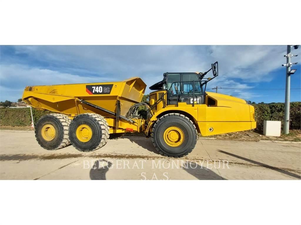 CAT 740GC Karjeriniai savivarčiai