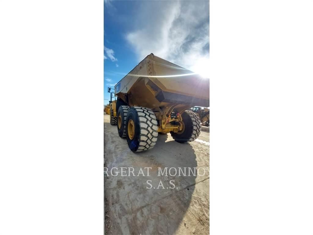 CAT 740GC Karjeriniai savivarčiai