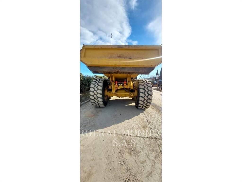 CAT 740GC Karjeriniai savivarčiai