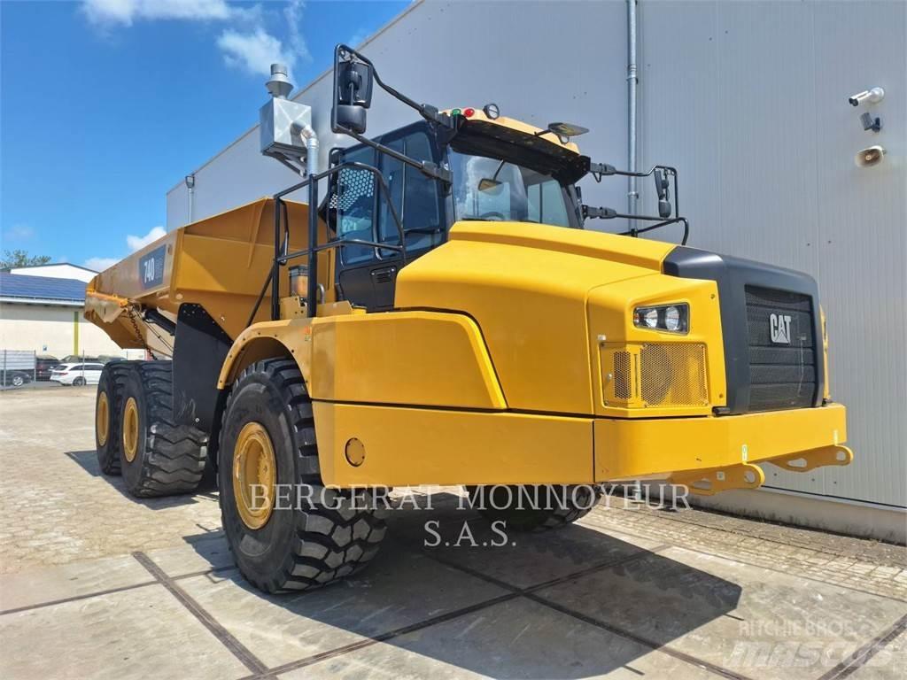 CAT 740GC Karjeriniai savivarčiai