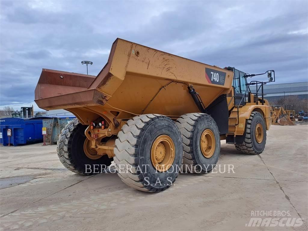 CAT 740GC Karjeriniai savivarčiai