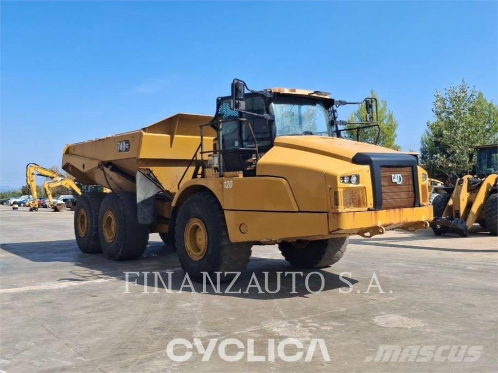 CAT 740GC Karjeriniai savivarčiai
