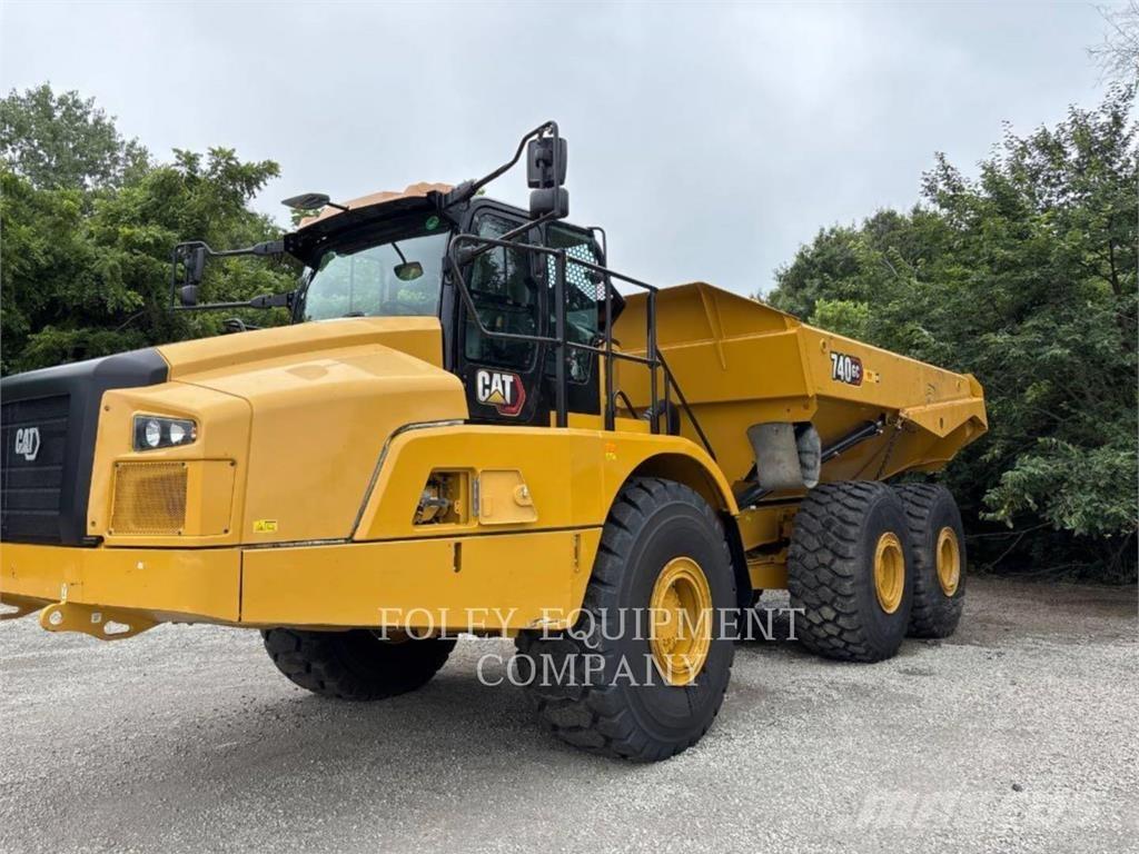 CAT 740GC-04 Karjeriniai savivarčiai