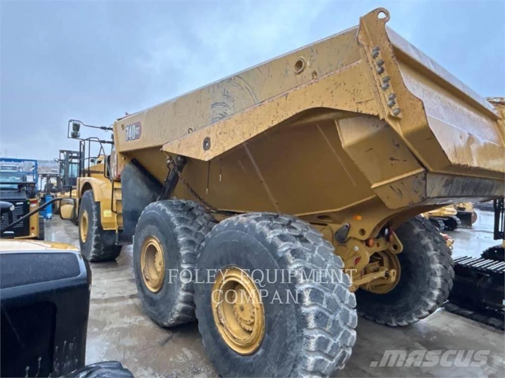 CAT 740GC-04 Karjeriniai savivarčiai