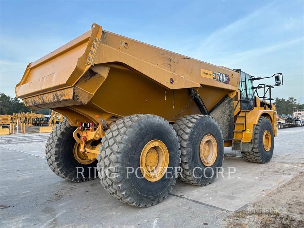 CAT 740GCTG Karjeriniai savivarčiai