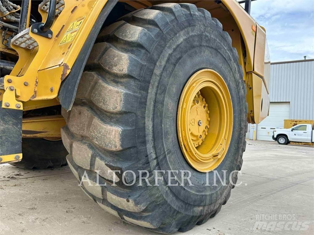 CAT 745 Karjeriniai savivarčiai