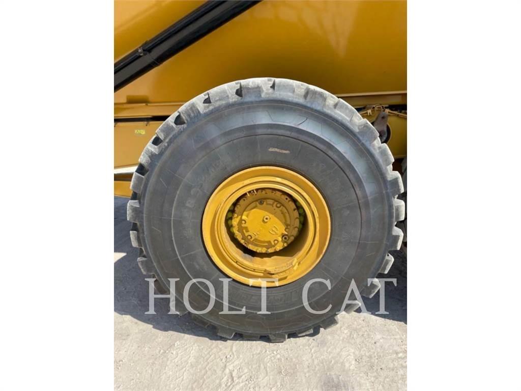 CAT 745 Karjeriniai savivarčiai