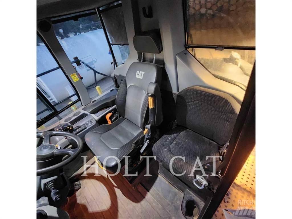 CAT 745 Karjeriniai savivarčiai