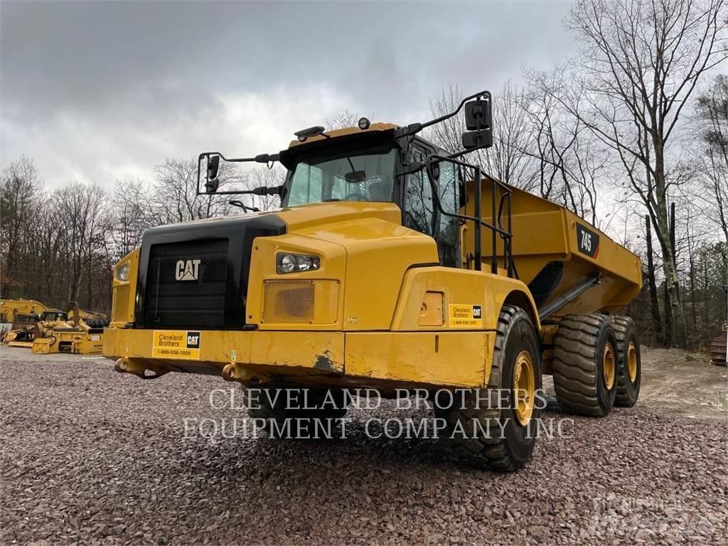 CAT 745 Karjeriniai savivarčiai