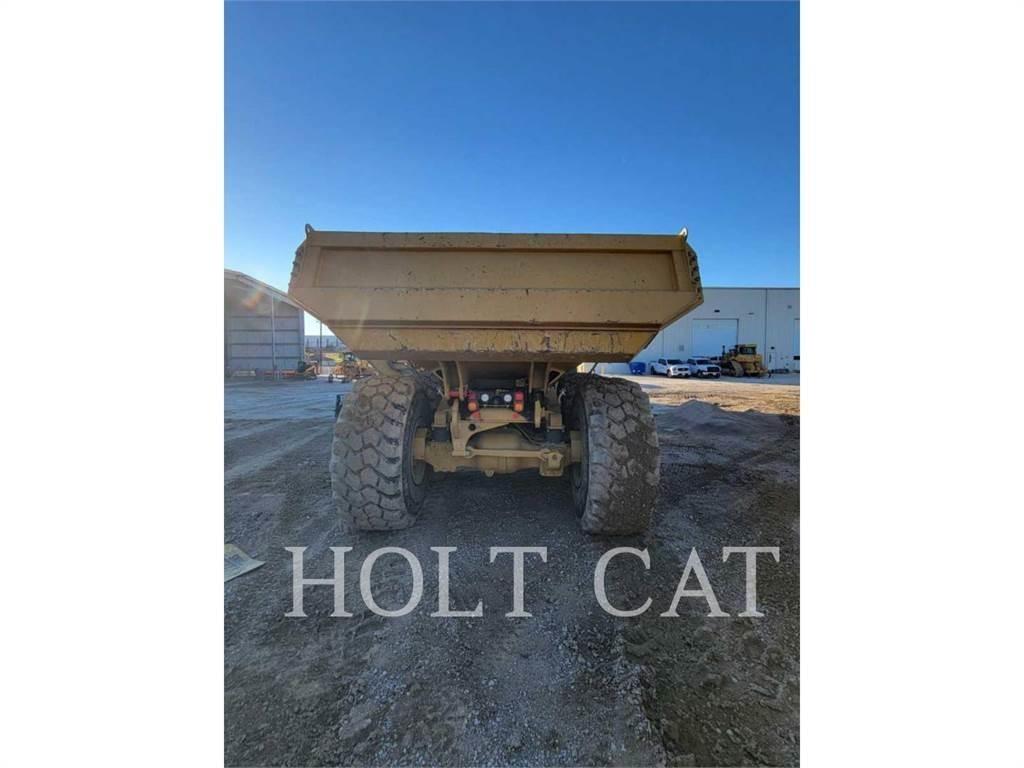 CAT 745 Karjeriniai savivarčiai