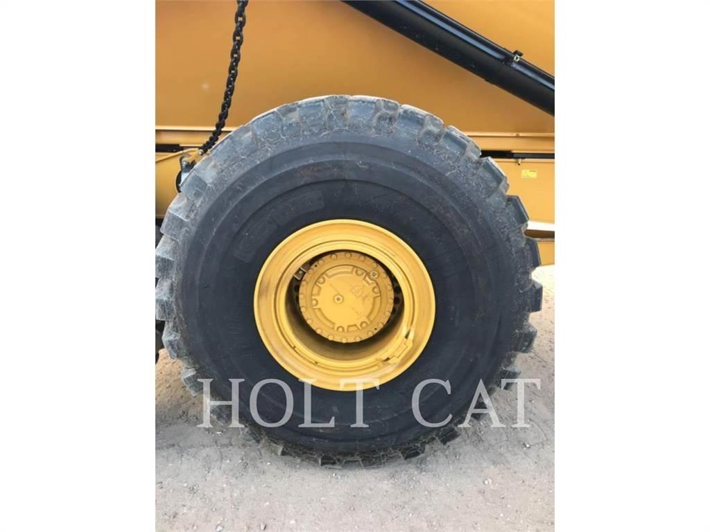 CAT 745 Karjeriniai savivarčiai