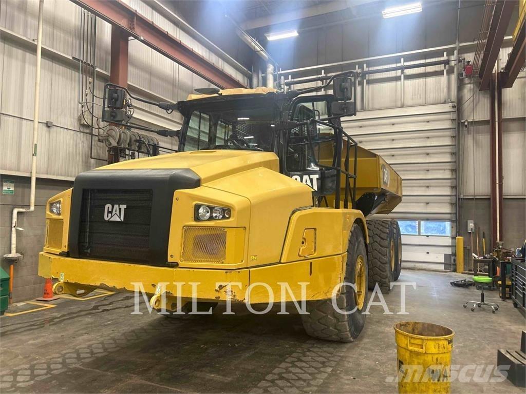 CAT 745 Karjeriniai savivarčiai