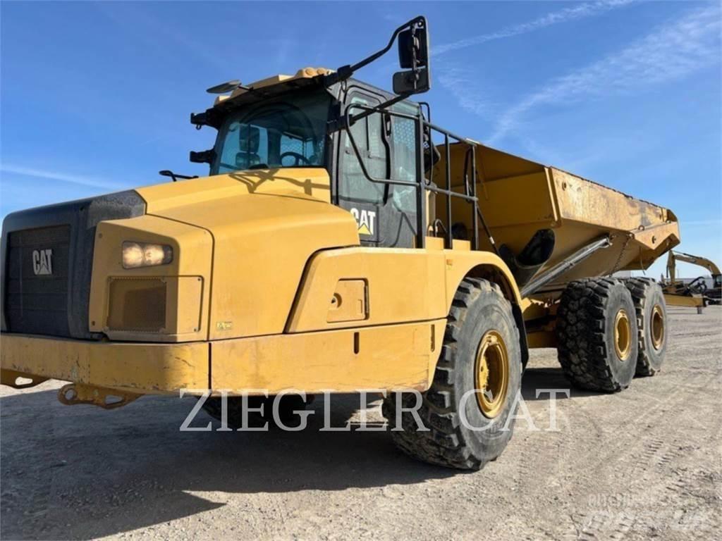 CAT 745 Karjeriniai savivarčiai