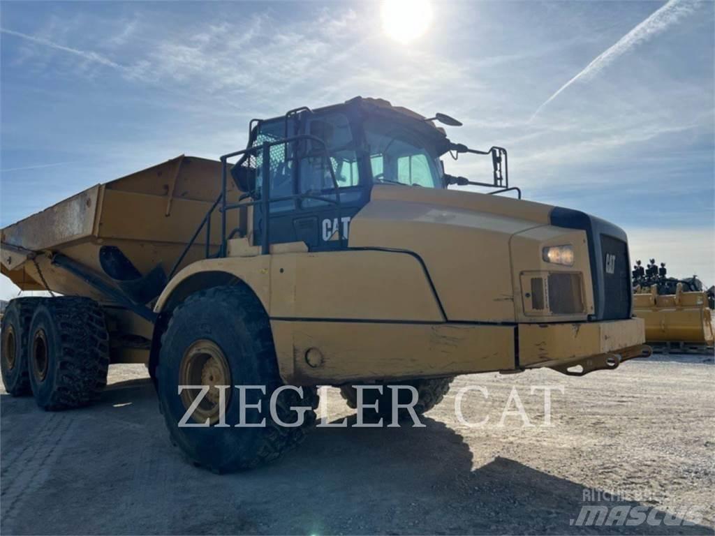 CAT 745 Karjeriniai savivarčiai