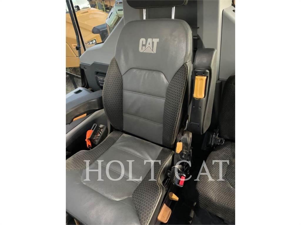CAT 745 Karjeriniai savivarčiai