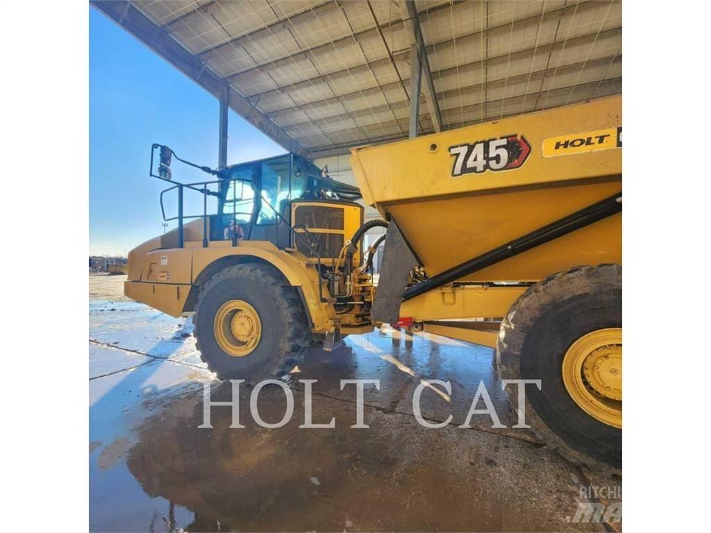 CAT 745 Karjeriniai savivarčiai