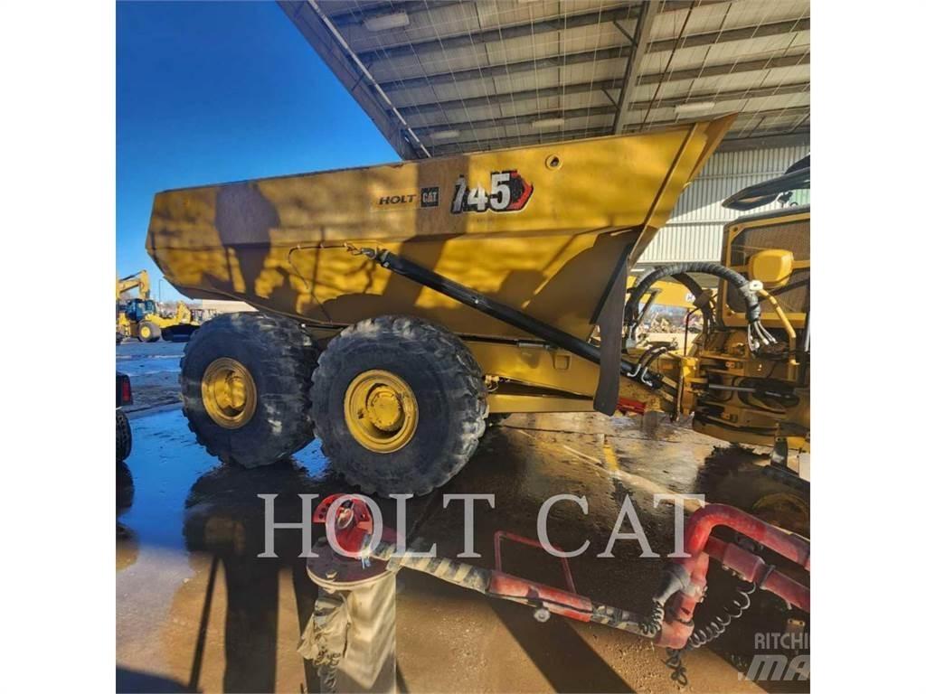 CAT 745 Karjeriniai savivarčiai