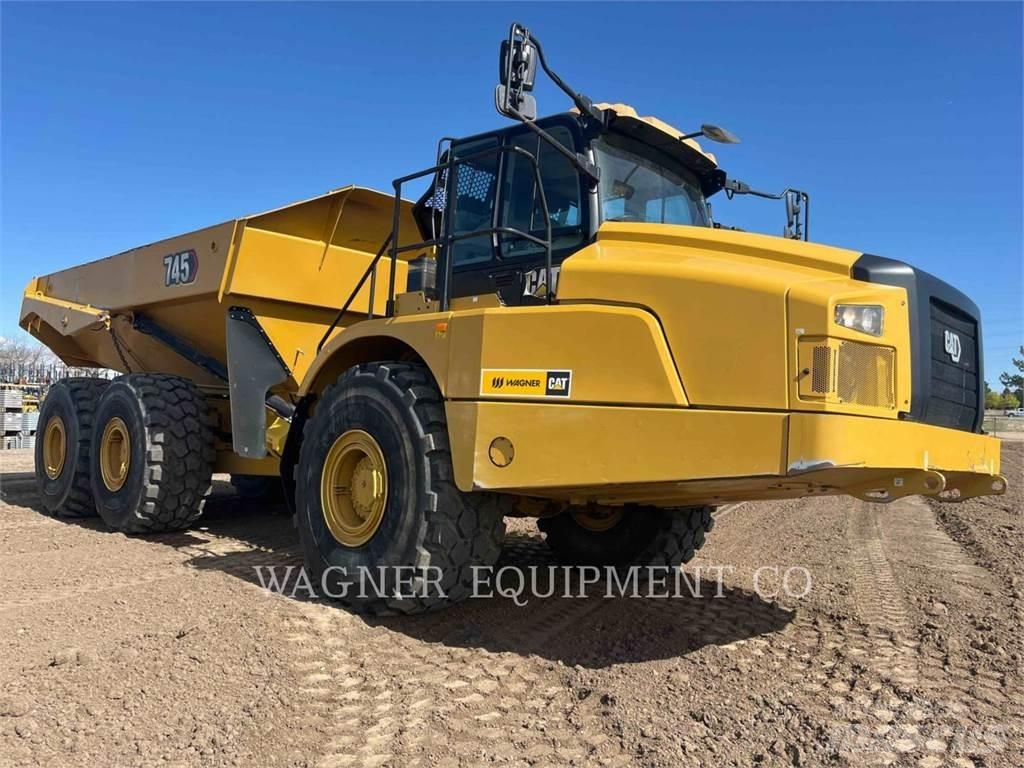 CAT 745 Karjeriniai savivarčiai