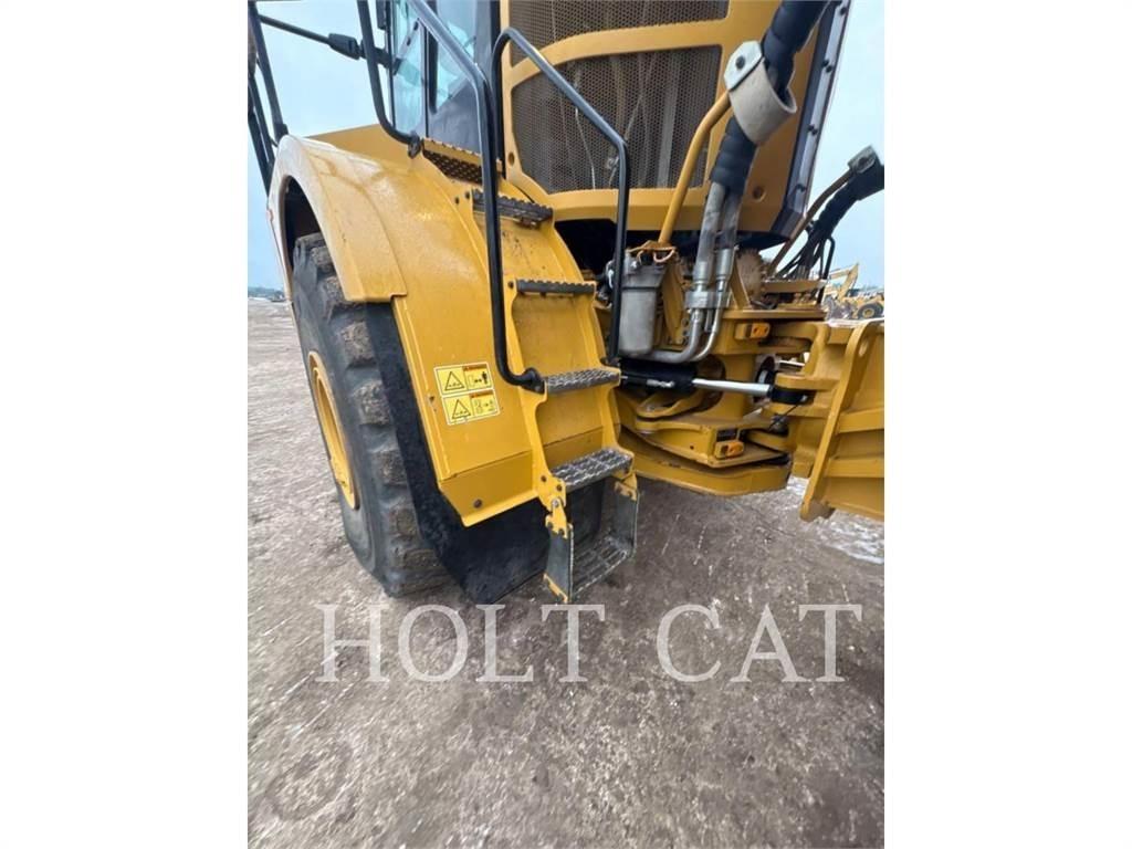CAT 745 Karjeriniai savivarčiai