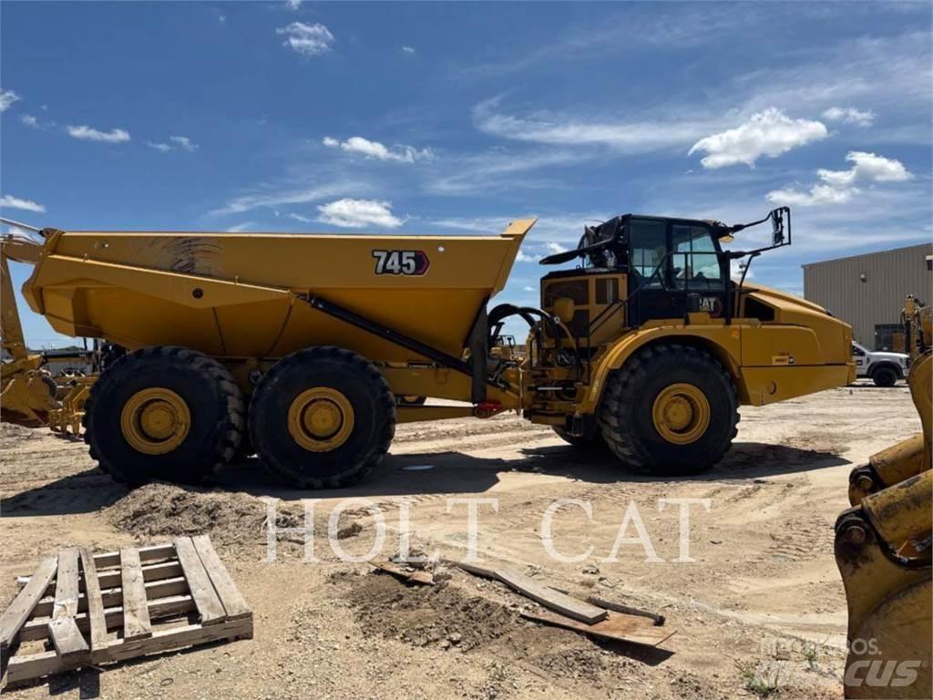 CAT 745 Karjeriniai savivarčiai