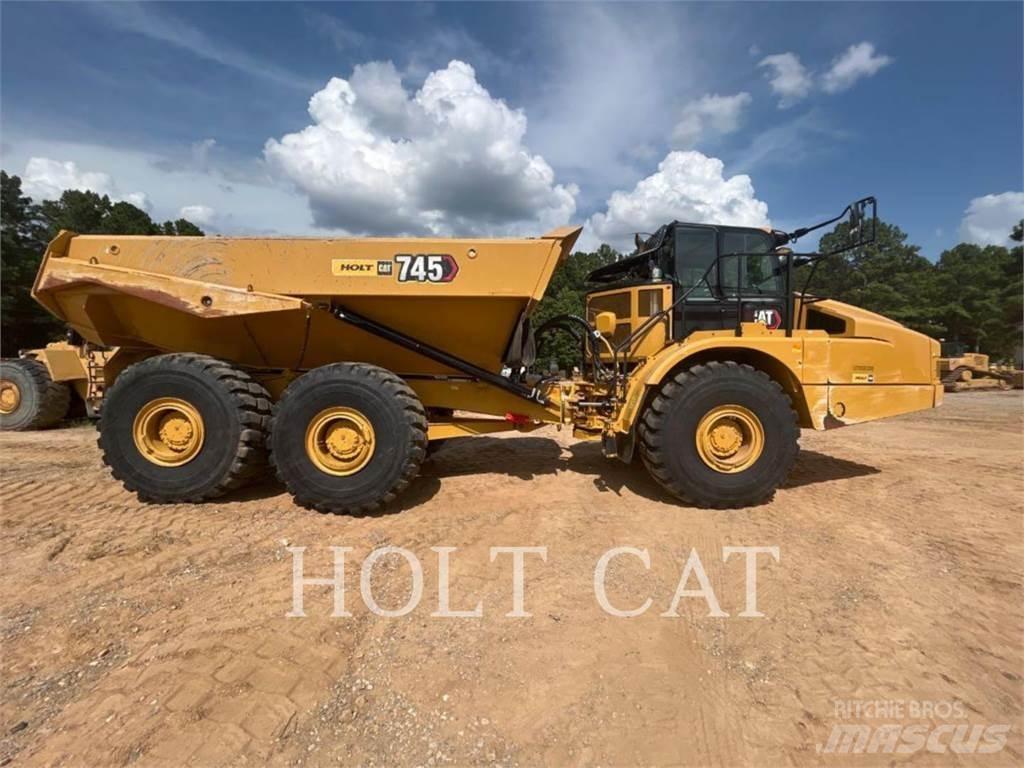 CAT 745 Karjeriniai savivarčiai