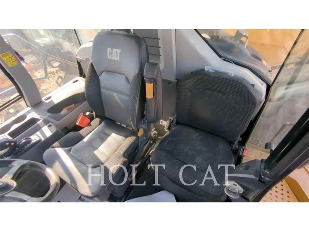 CAT 745 Karjeriniai savivarčiai