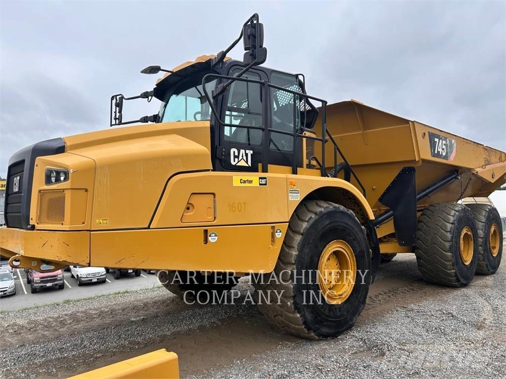 CAT 745 Karjeriniai savivarčiai