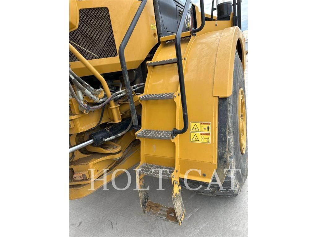 CAT 745 Karjeriniai savivarčiai