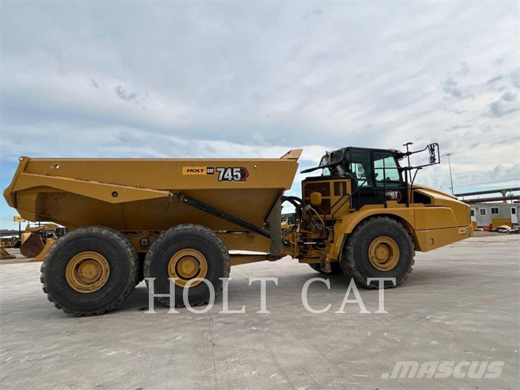 CAT 745 Karjeriniai savivarčiai