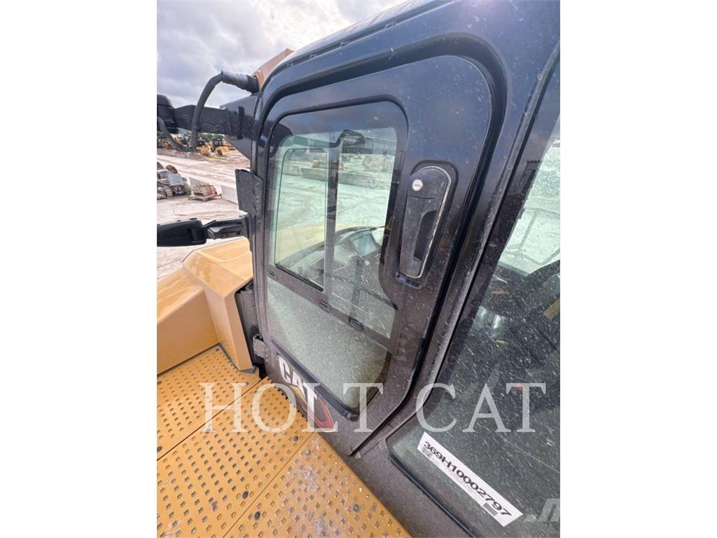 CAT 745 Karjeriniai savivarčiai