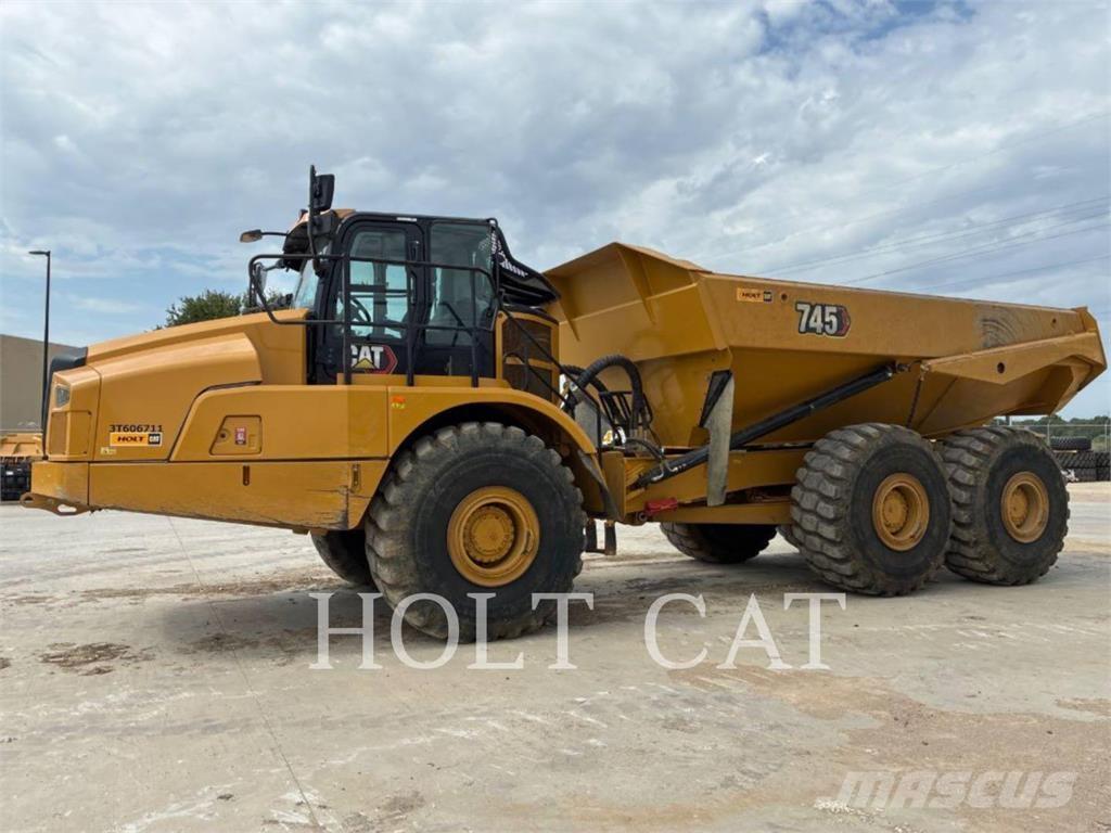 CAT 745 Karjeriniai savivarčiai