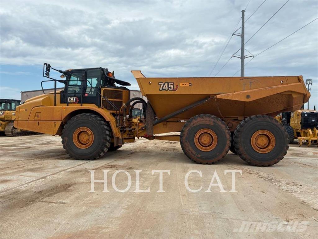 CAT 745 Karjeriniai savivarčiai