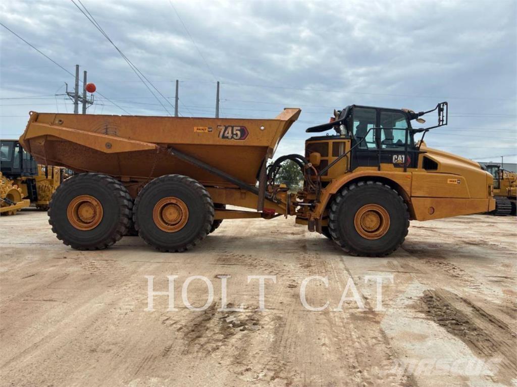 CAT 745 Karjeriniai savivarčiai